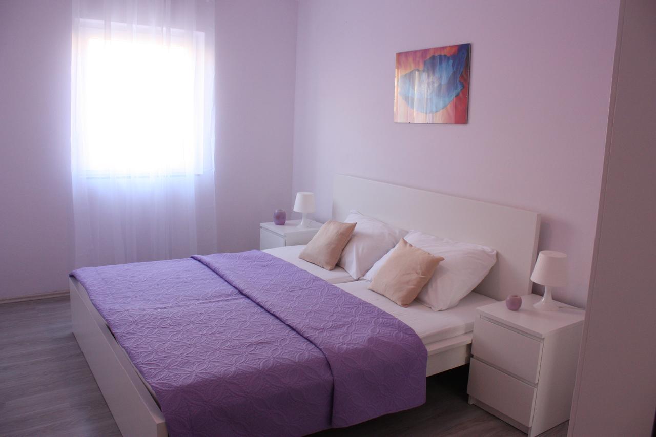 Apartments Tanja & Josipa Pag Town Exterior photo